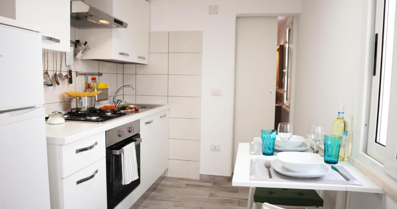 Casa Al Mare Orchidea - Motoparking - Wifi Free - Ac Cala Gonone Luaran gambar