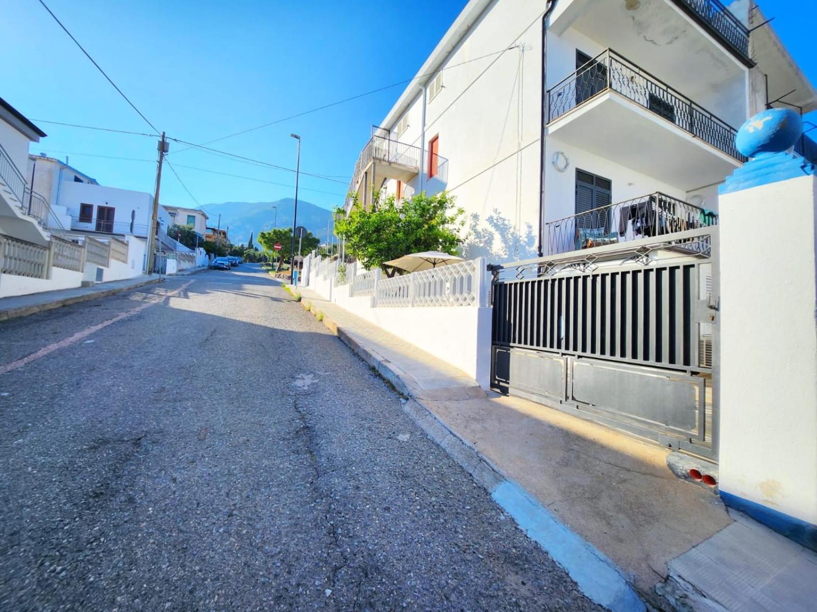 Casa Al Mare Orchidea - Motoparking - Wifi Free - Ac Cala Gonone Luaran gambar