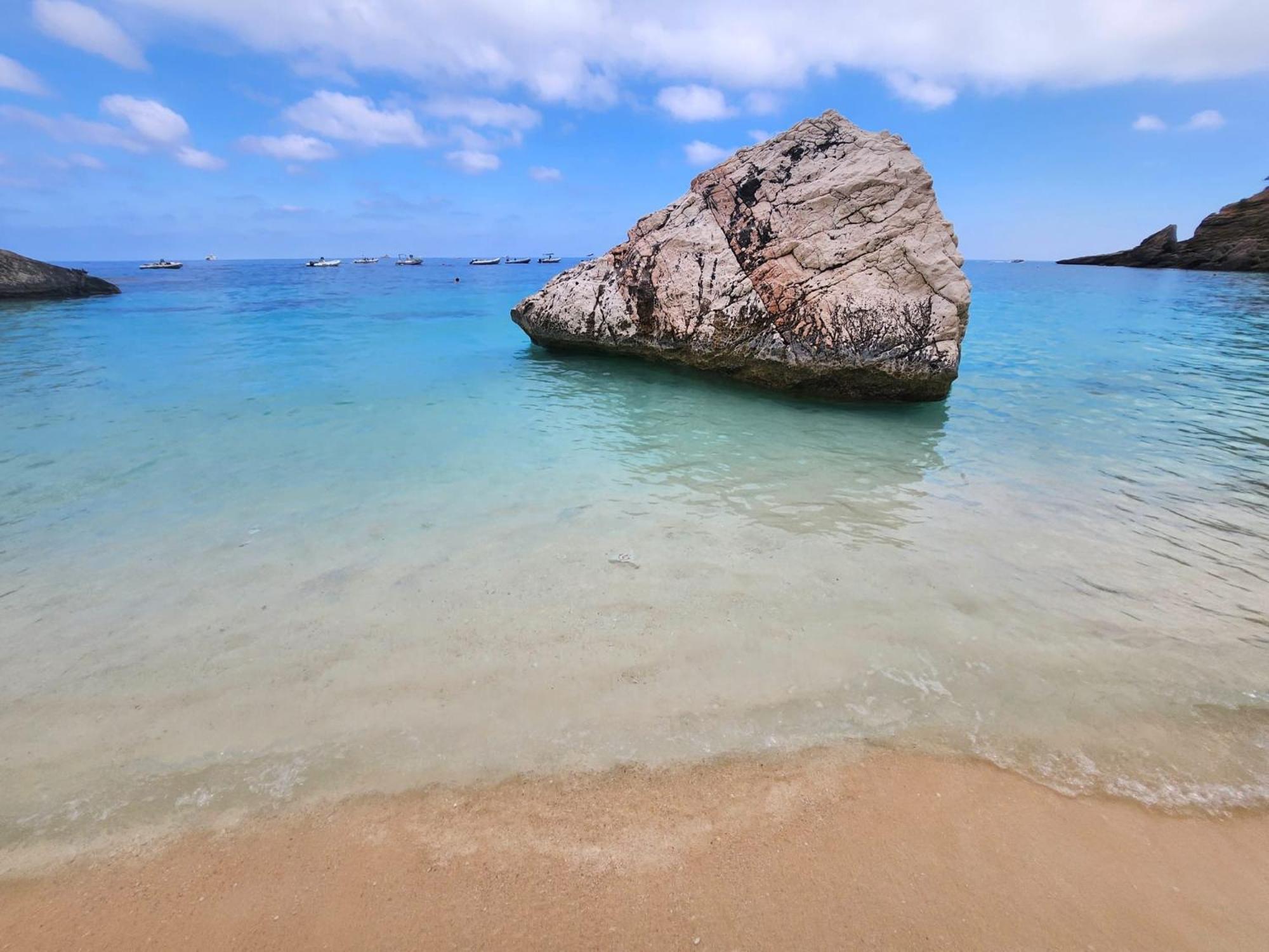 Casa Al Mare Orchidea - Motoparking - Wifi Free - Ac Cala Gonone Luaran gambar